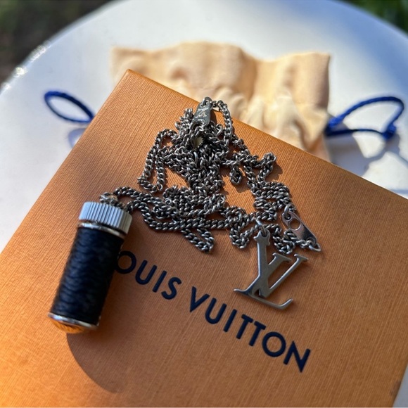 - Louis Vuitton OV statement necklace GORGEOUS with capsule - Picture 9 of 12